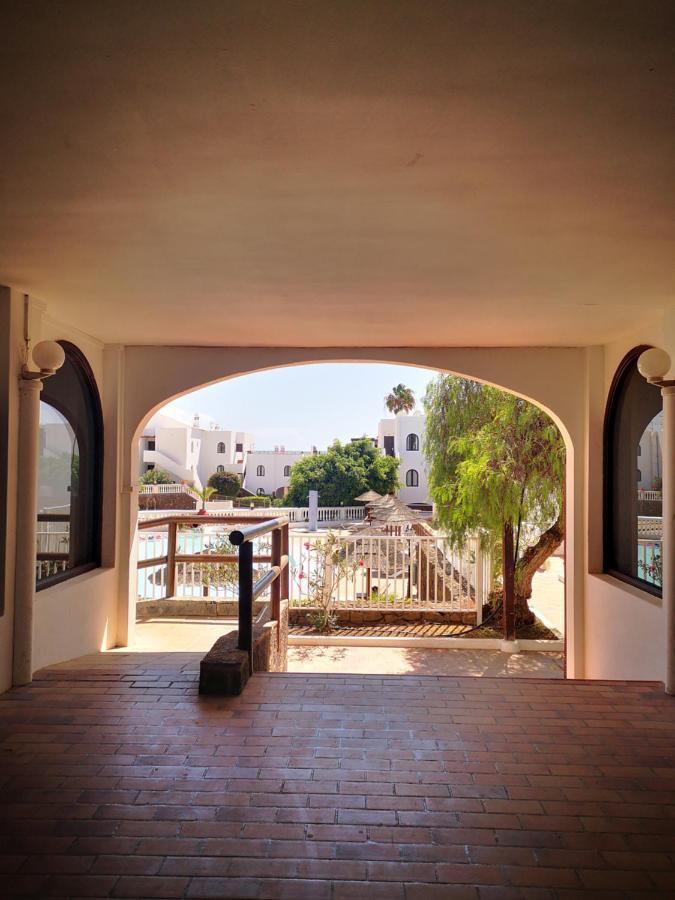 Comfortable Cleo Apartment With Large Terrace Costa Teguise Bagian luar foto