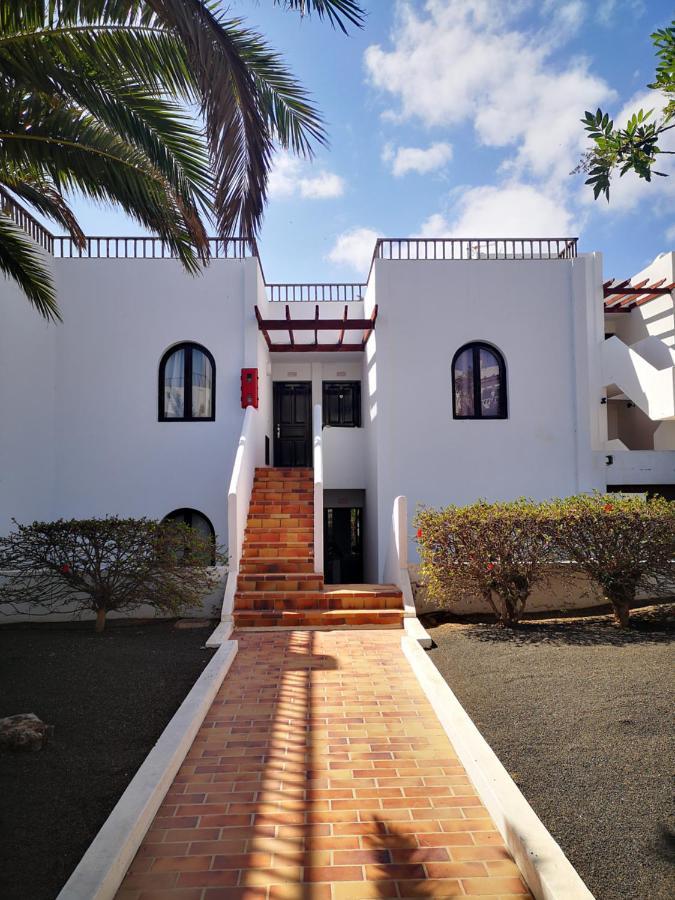 Comfortable Cleo Apartment With Large Terrace Costa Teguise Bagian luar foto